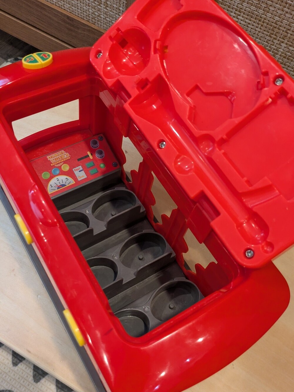Rare Daniel Tiger Deluxe Trolley + Figure Bundle With Working Sounds + Light ๐ฏ - Picture 5 of 8